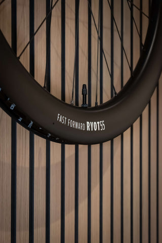 Roue carbone FFWD RYOT55