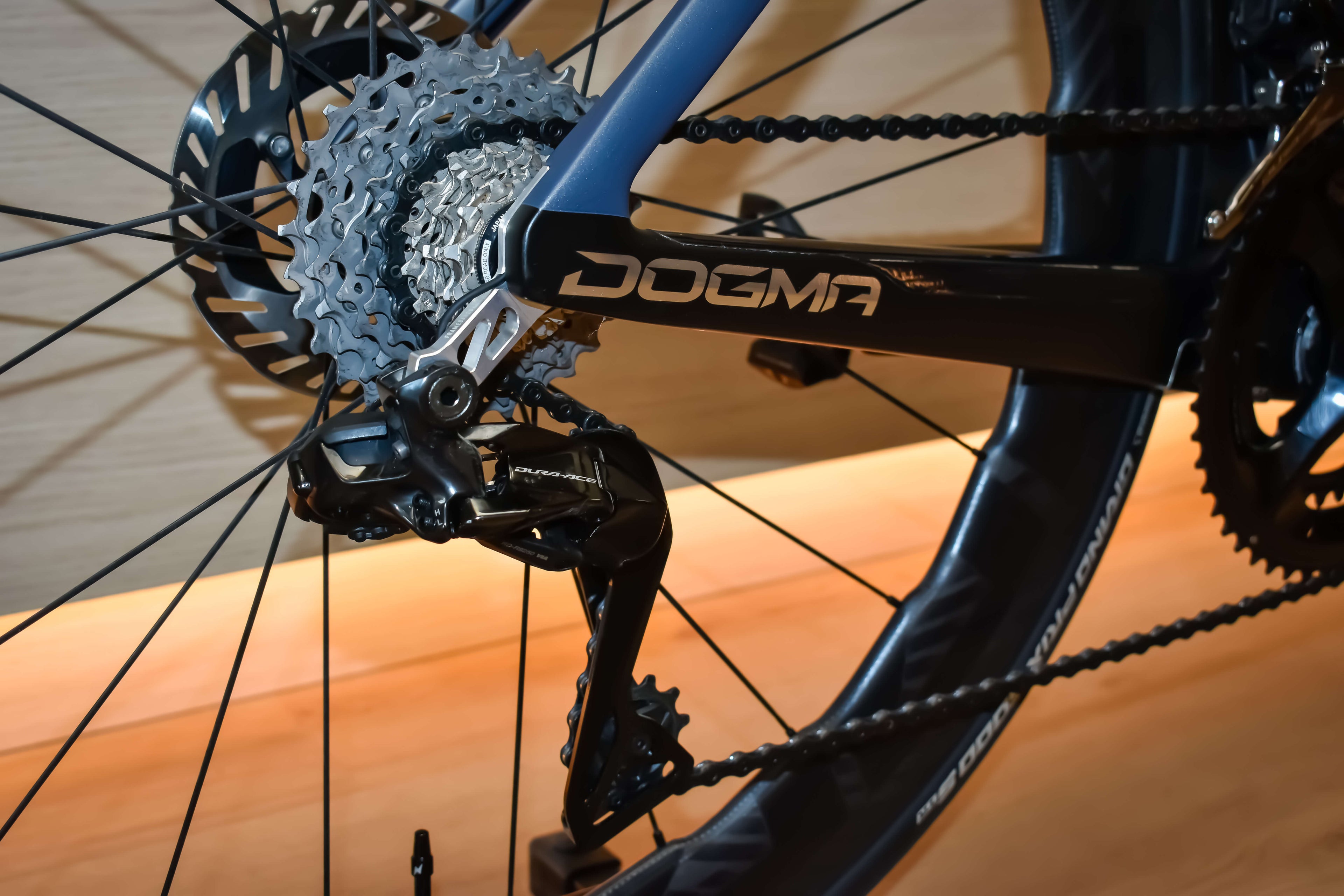 Pinarello Dogma F Luxter Grey Matt