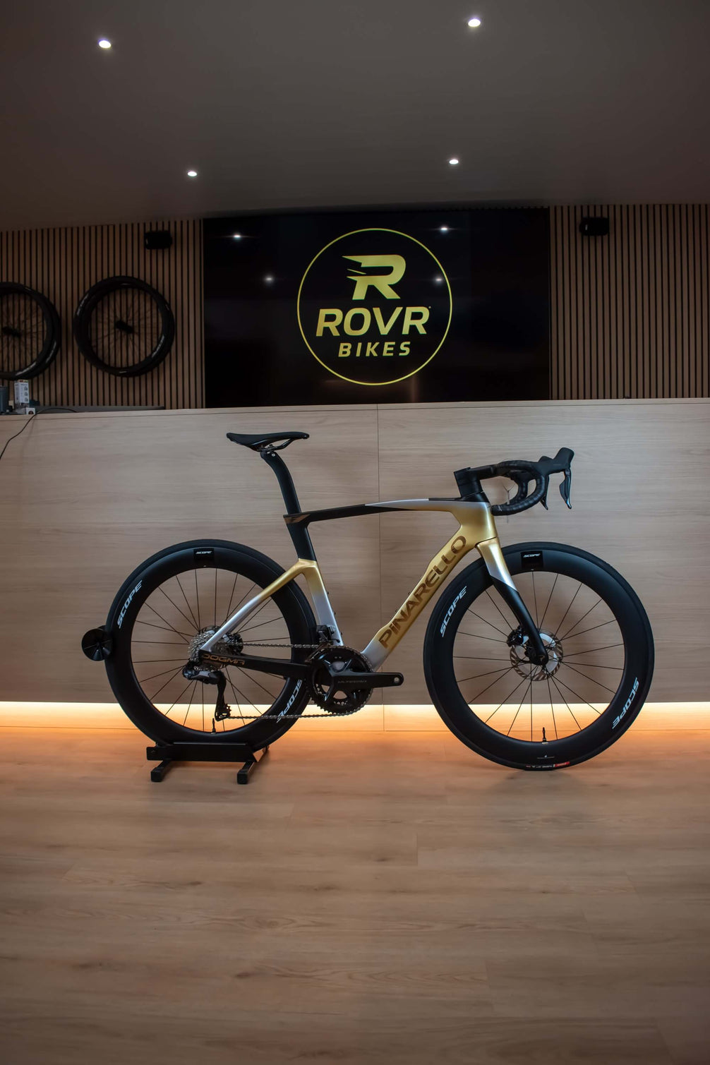 Pinarello Dogma F Molten Sand 54 2027 CUSTOM