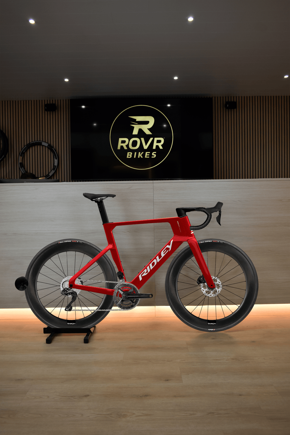 Ridley E-Noah Candy Red 1 chez ROVR Bikes Dendermonde