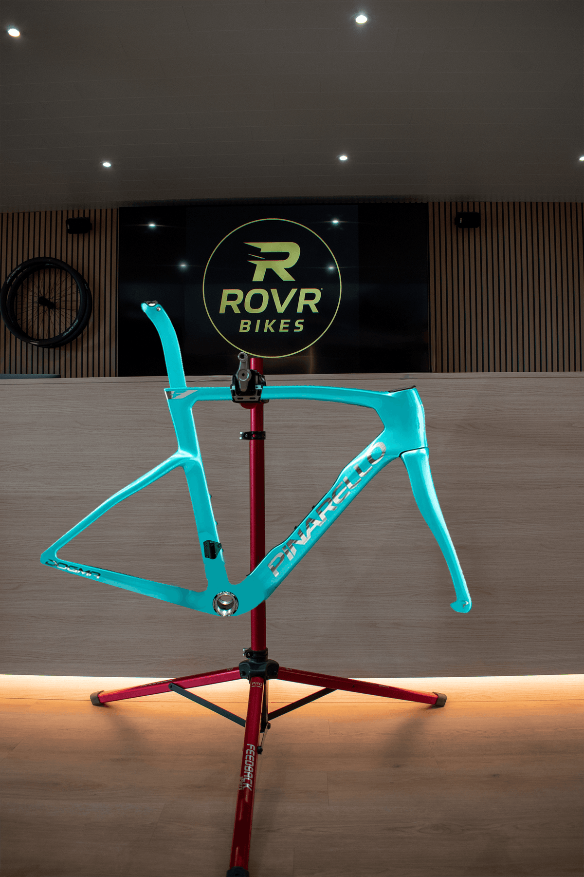 Dogma F Luxter Turquoise bij ROVR Bikes Dendermonde