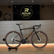 Ridley Astr Black Metallic/Bronze Gold 2 chez ROVR Bikes Dendermonde