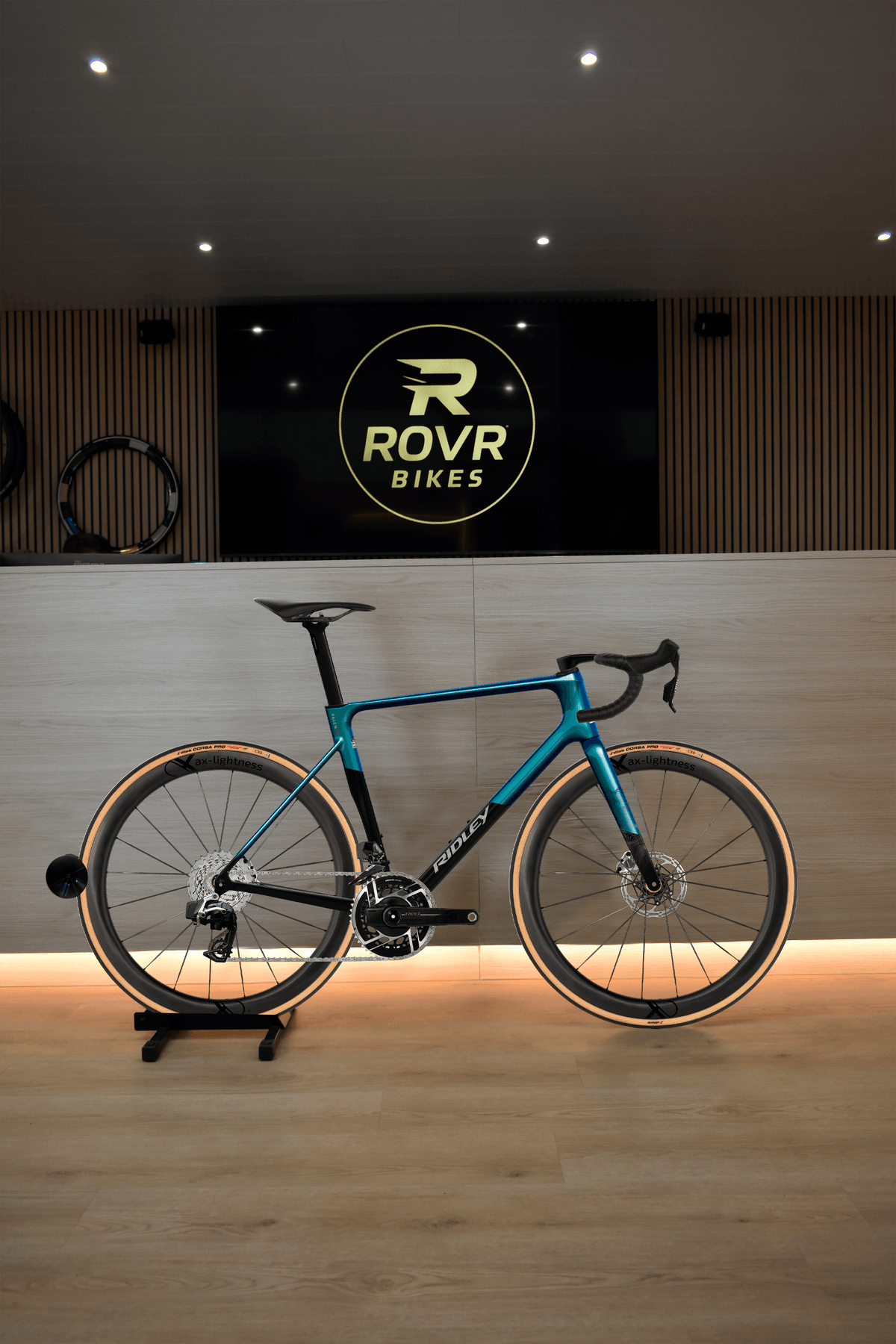 Ridley Falcn RS2.0 UD Carbon/Peacock Green 2 bij ROVR Bikes Dendermonde