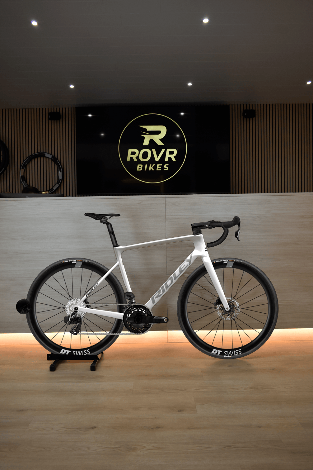Ridley Falcn Pearl White/Silver 5 at ROVR Bikes Dendermonde