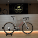 Ridley Grifn Battleship Grey/Candy Red 4 bij ROVR Bikes Dendermonde
