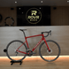 Ridley Grifn Candy Red Metallic Silver bij ROVR Bikes Dendermonde