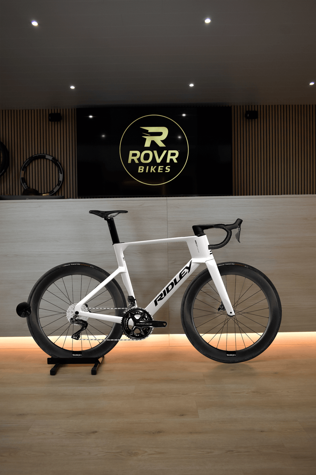 Ridley Noah Pearl White/Black 2 chez ROVR Bikes Dendermonde