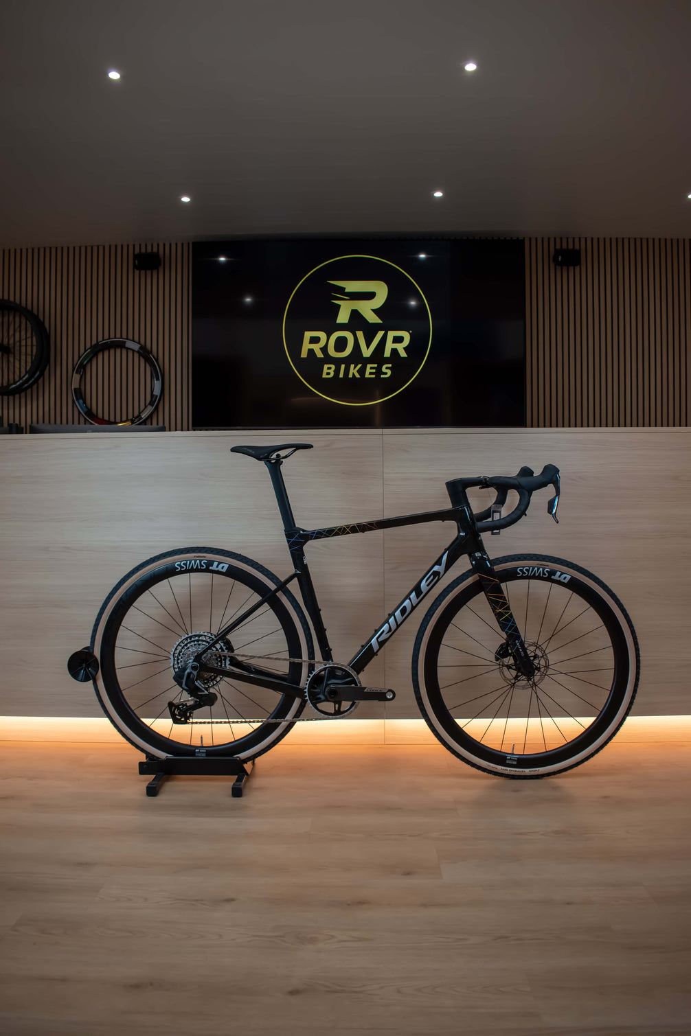 Gravel Ridley Grifn RS Gravel Starstruck Black/Silver/Neon 2026 chez ROVR Bikes Dendermonde