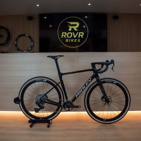 Ridley Grifn RS Gravel Starstruck Black/Silver/Neon 2026 gravelbike bij ROVR Bikes Dendermonde