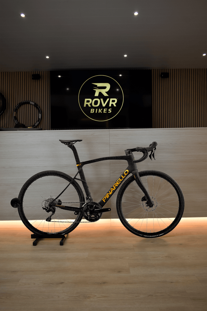 Vélo de route Pinarello X1 2027 chez ROVR Bikes Dendermonde