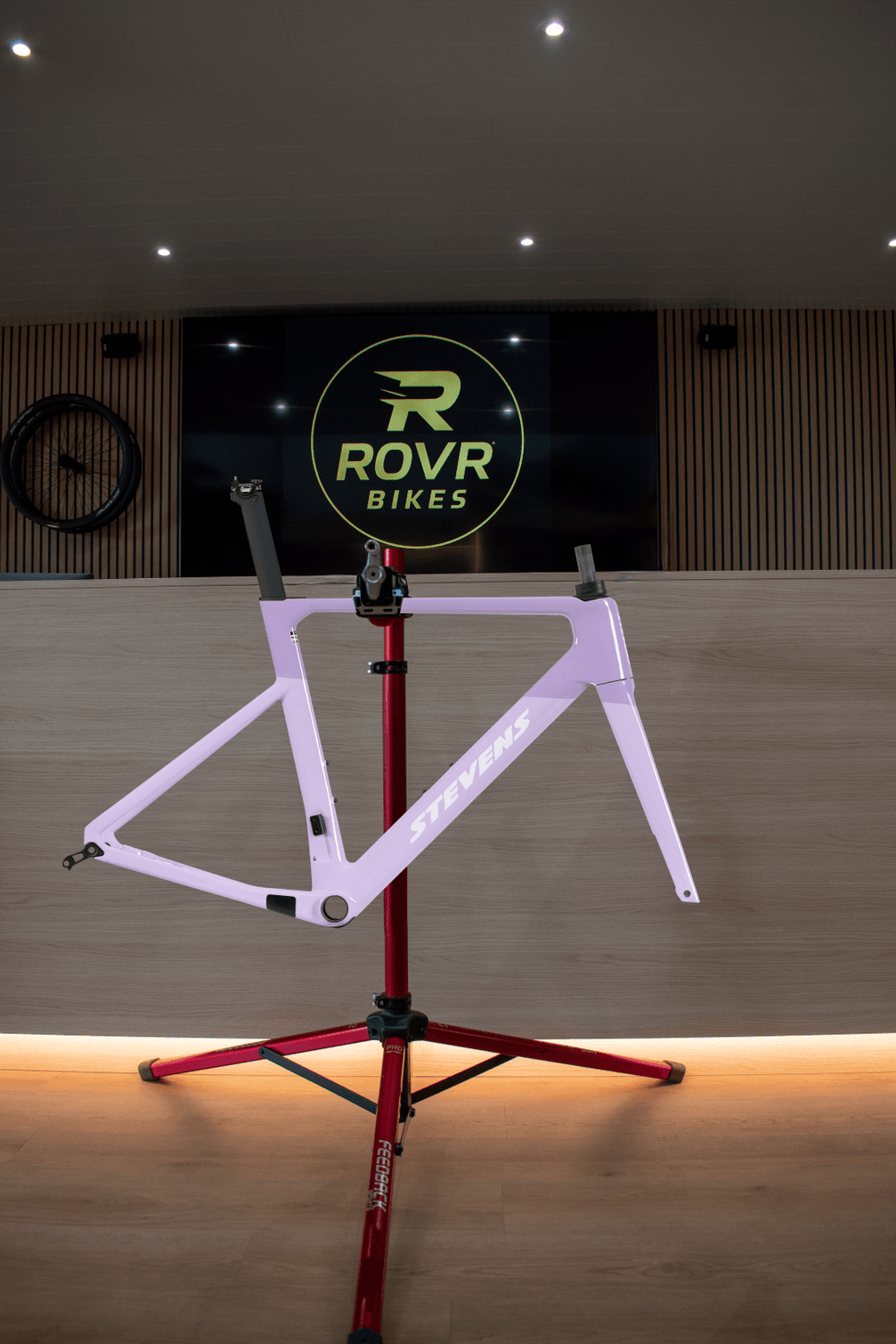 Stevens Arcalis dusty lavender chez ROVR Bikes Dendermonde