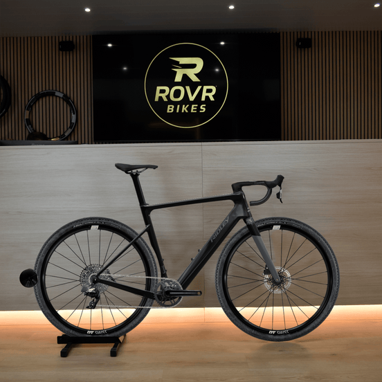 Ridley E-Astr UD Carbon/Dove Grey bij ROVR Bikes Dendermonde