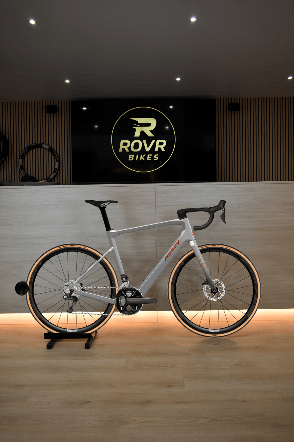 Ridley E-Grifn Battleship Grey 2 chez ROVR Bikes Dendermonde