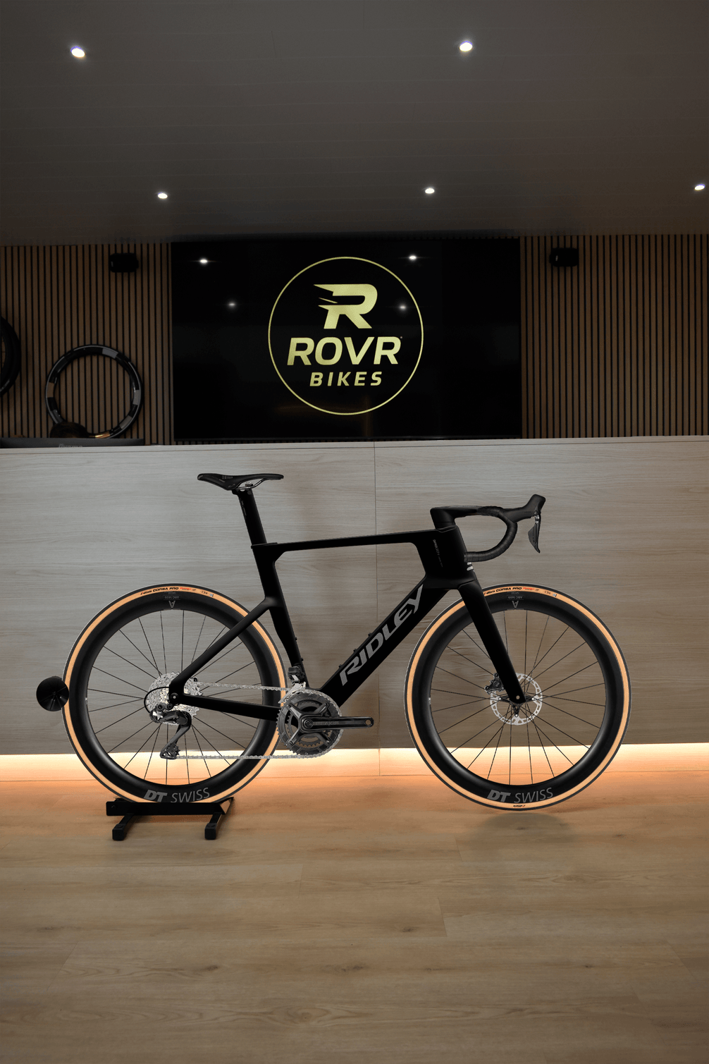 Ridley E-Noah UD Carbon/Empress Grey 2 chez ROVR Bikes Dendermonde