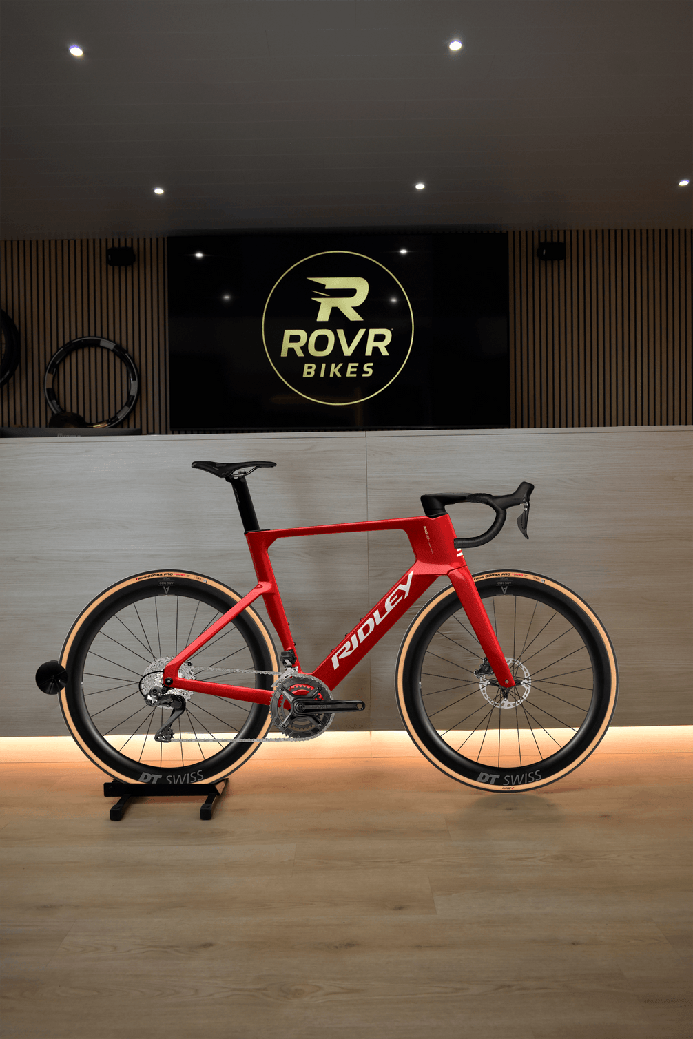 Ridley E-Noah Candy Red 2 chez ROVR Bikes Dendermonde