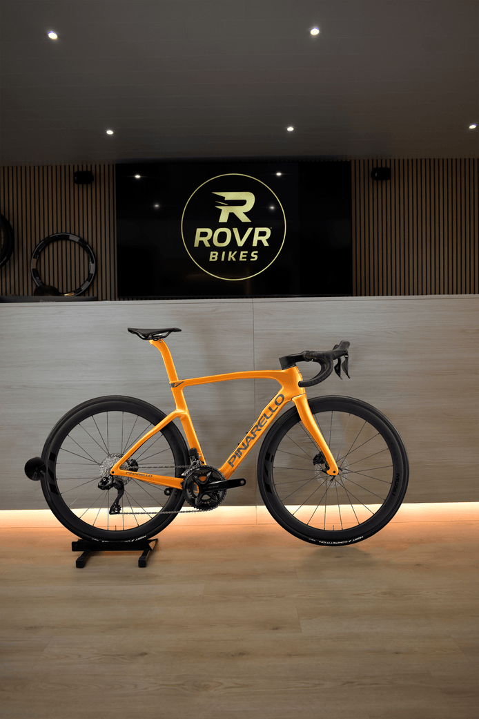 Pinarello F5 Fire Opal chez ROVR Bikes Dendermonde