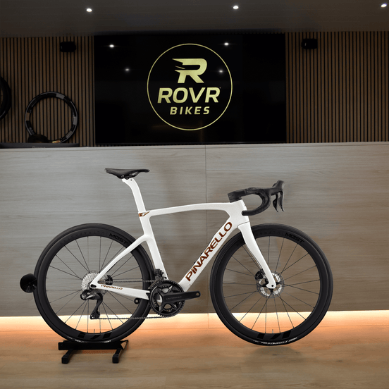 Pinarello F7 Albaster White at ROVR Bikes Dendermonde