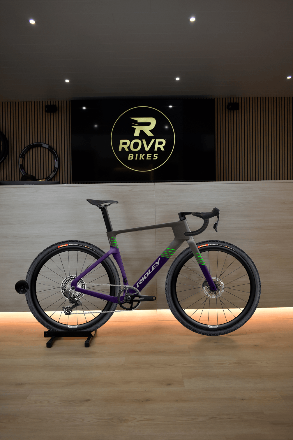 Ridley Kanzo Fast 2.0 Grey/Purple/Green chez ROVR Bikes Dendermonde