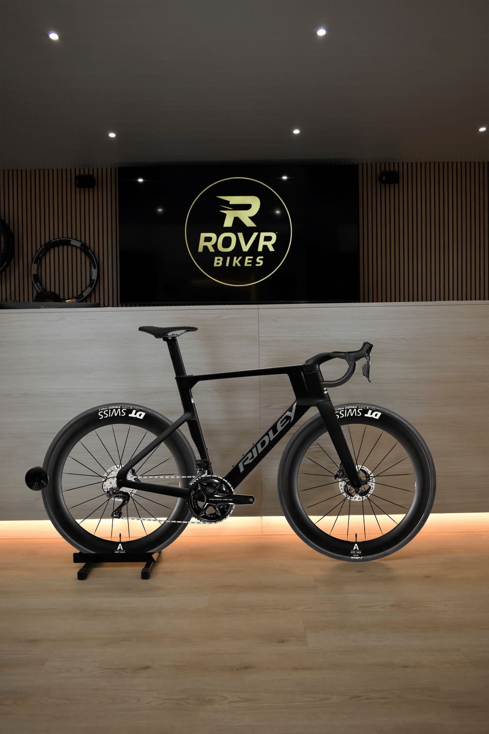 Ridley Noah Fast 3.0 Black/Empress Grey Metallic chez ROVR Bikes Dendermonde