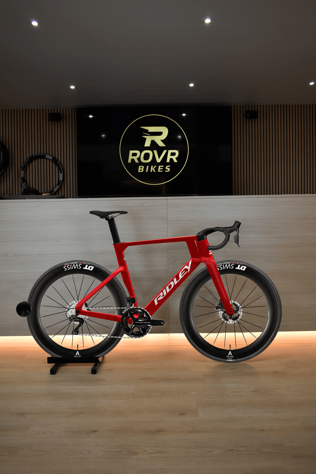 Ridley Noah Fast 3.0 Candy Red Metallic/White chez ROVR Bikes Dendermonde
