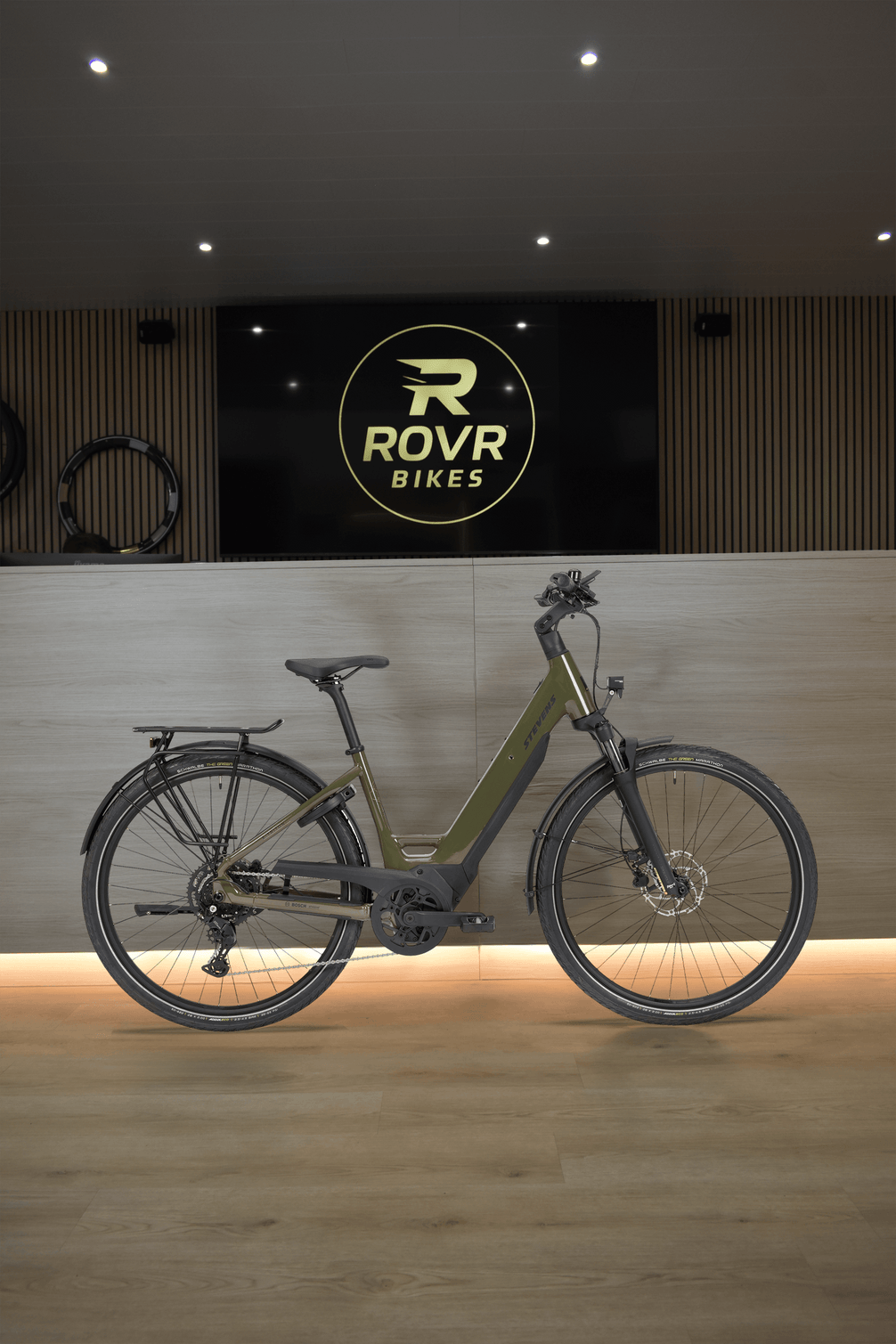 Stevens E-Triton 5.5.1 Forma Khaki chez ROVR Bikes Dendermonde