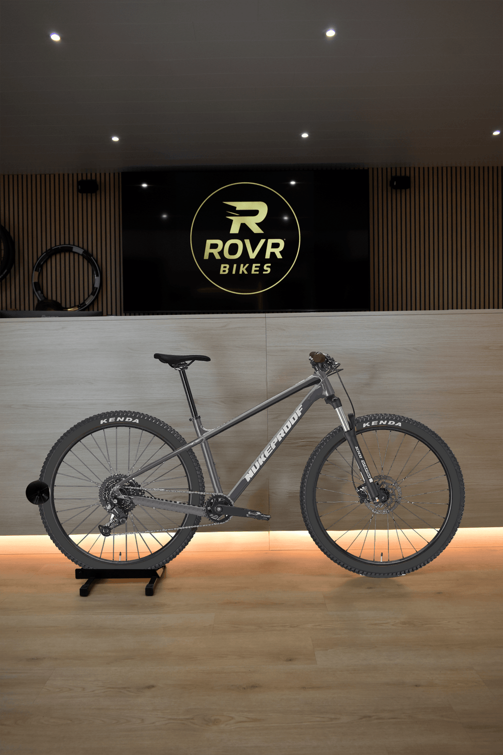 Nukeproof Tracker Race chez ROVR Bikes Dendermonde