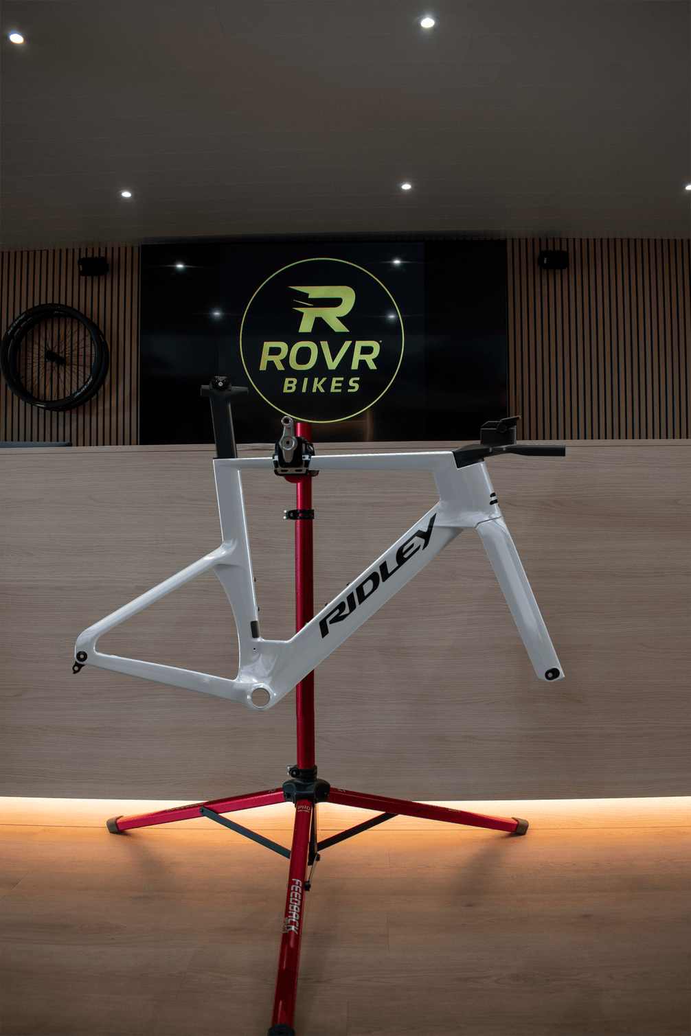 Kit cadre Ridley Triton Fast Battleship Grey chez ROVR Bikes Dendermonde