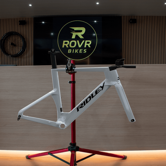 Ridley Triton Fast Battleship Grey frameset at ROVR Bikes Dendermonde