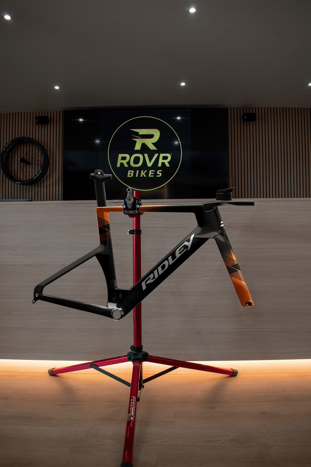 Kit cadre Ridley Triton Fast UD Carbon/Crimson Red chez ROVR Bikes Dendermonde
