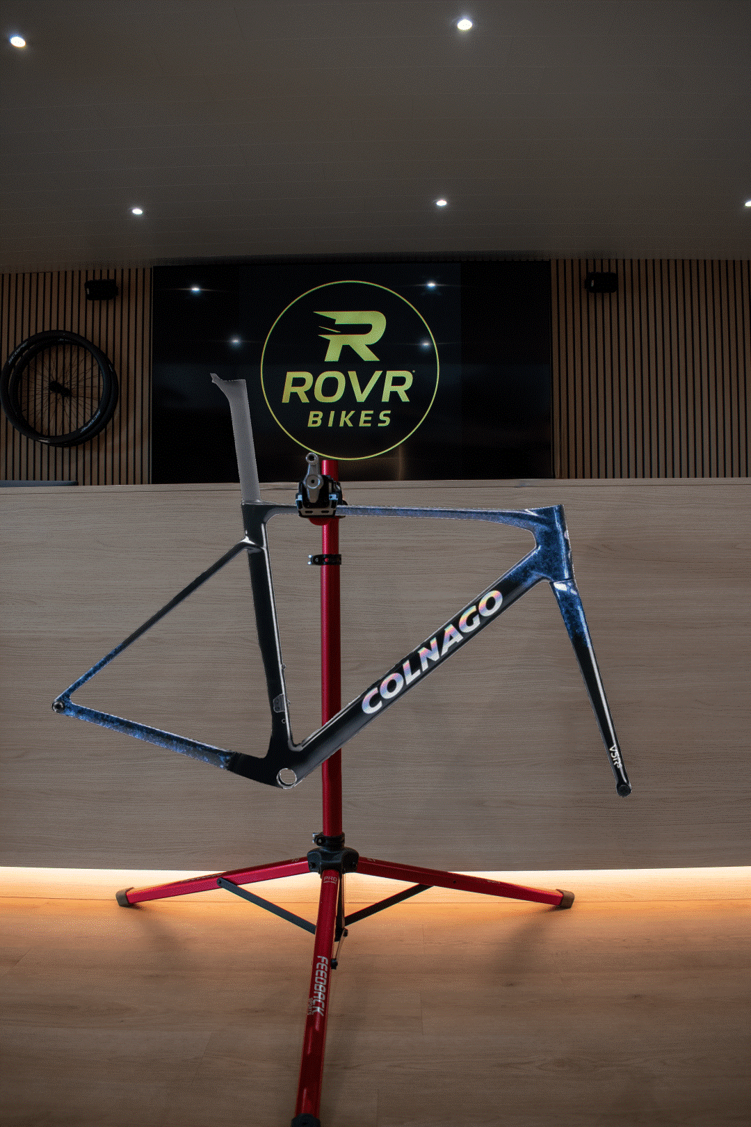 V5RS STBU bij ROVR Bikes Dendermonde