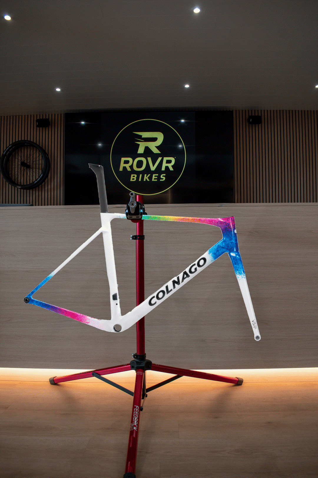 V5RS STNT bij ROVR Bikes Dendermonde